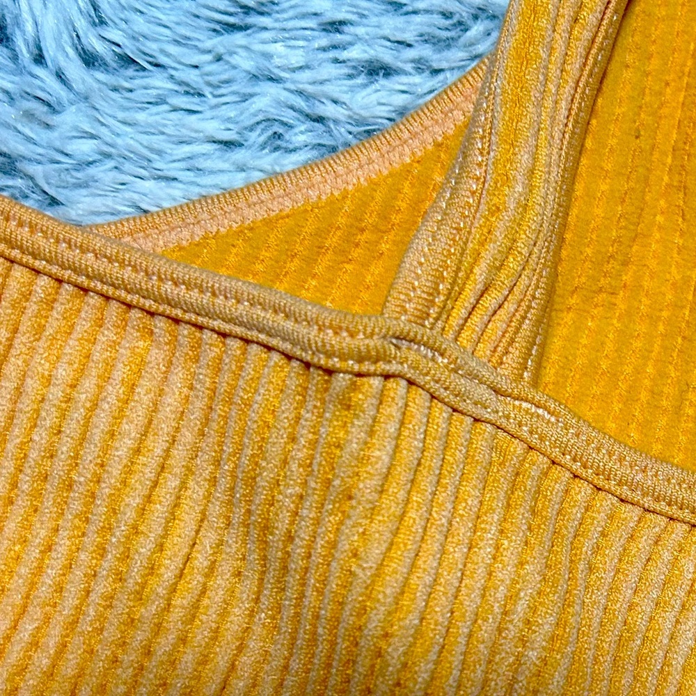 Tank top - Picture 3 of 4
